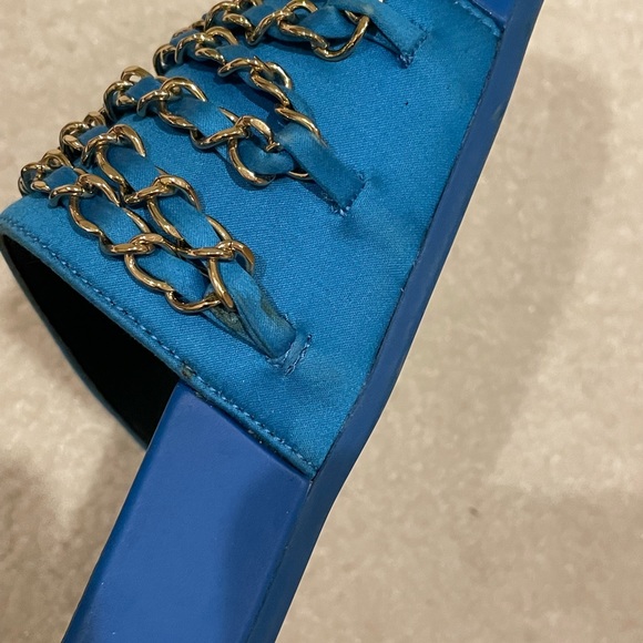 Chanel slides with gold chain 🔥💙 - Picture 8 of 10